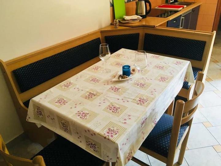 Apartmani Djura Selce Extérieur photo